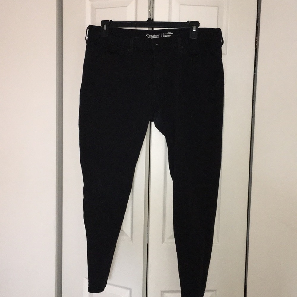 Black Skinny Jeans